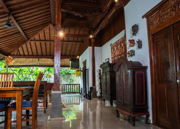 ベッド・アンド・ブレックファスト Rumah Joglo